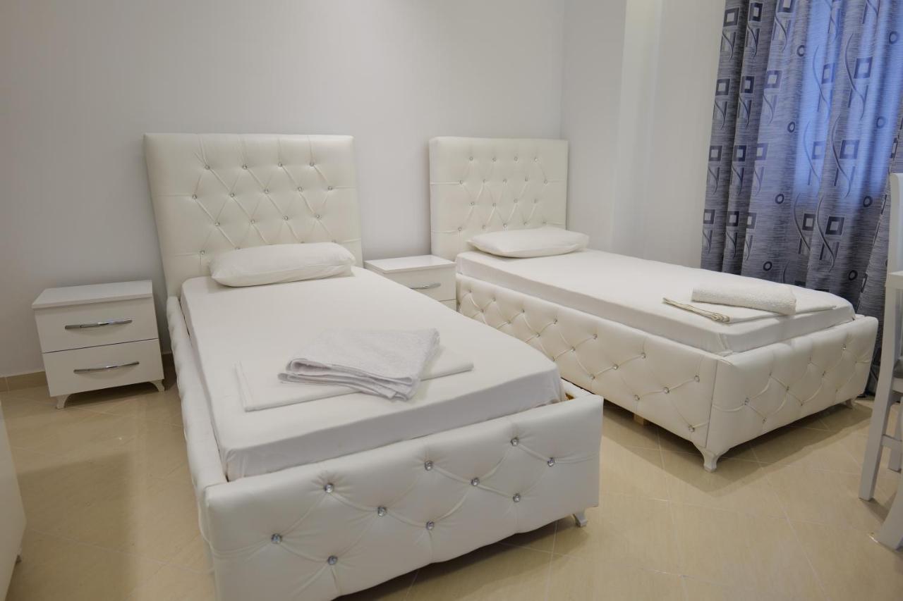 Hotel Dior Саранде Екстериор снимка