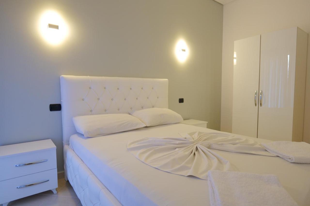 Hotel Dior Саранде Екстериор снимка